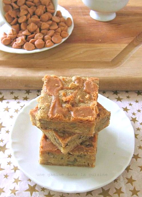 Walnut Blondies