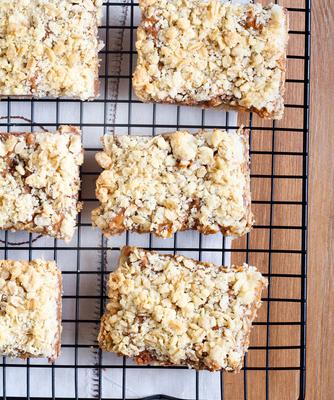 apricot oat bars
